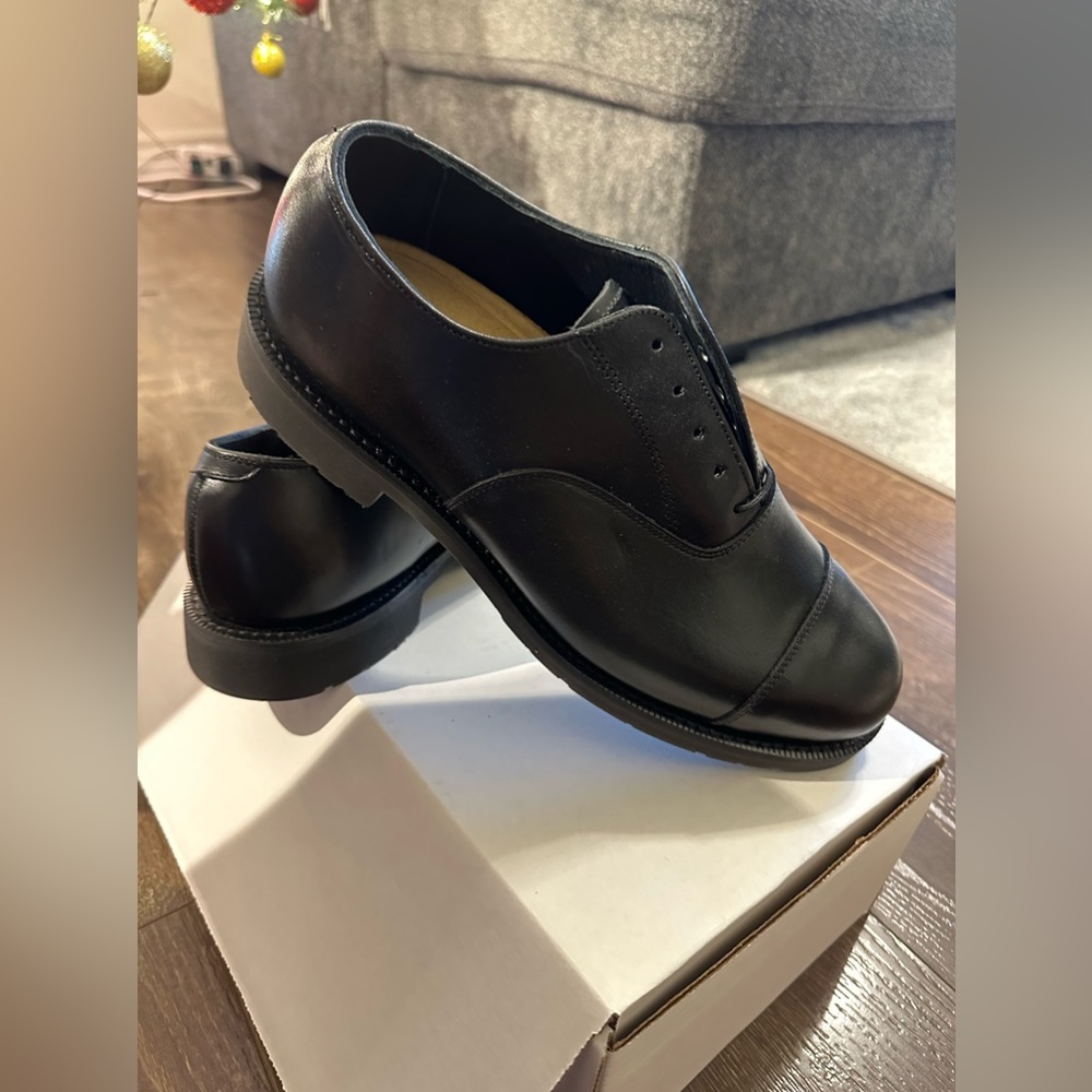 Men Black Leather Derby Shoes